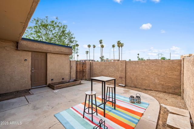 4627 E SOUTHGATE Avenue, Phoenix, AZ 85040
