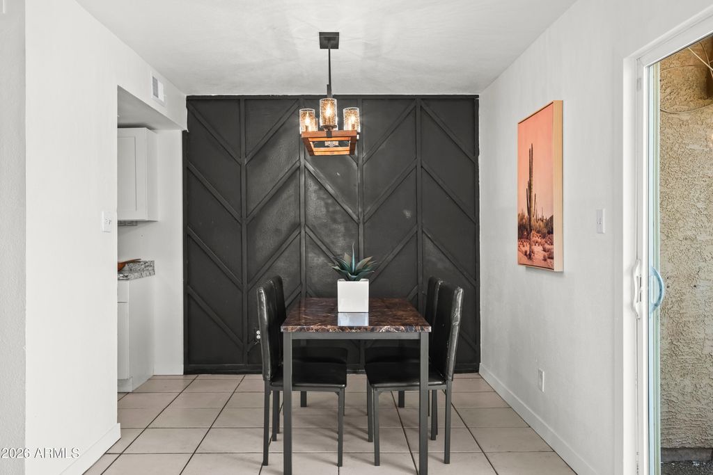 4627 E SOUTHGATE Avenue, Phoenix, AZ 85040 — photo 5
