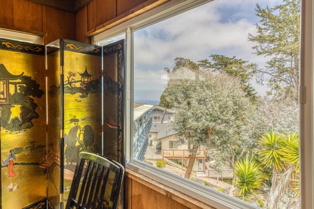17 Via Castanada, Monterey, CA 93940