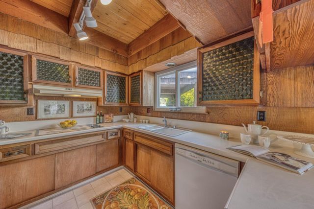 17 Via Castanada, Monterey, CA 93940
