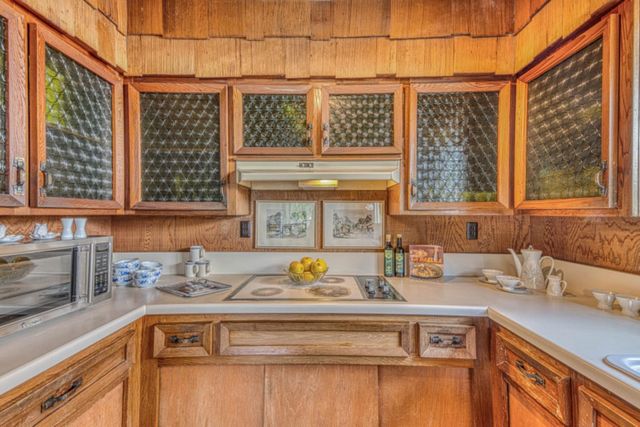 17 Via Castanada, Monterey, CA 93940