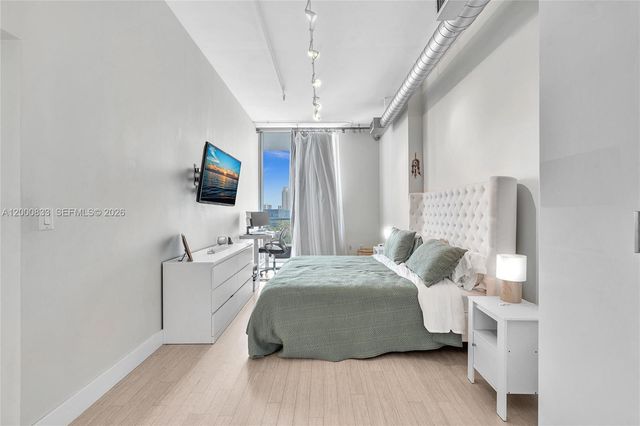 3029 NE 188th St 721, Aventura, FL 33180