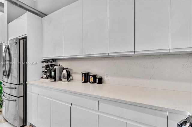 3029 NE 188th St 721, Aventura, FL 33180