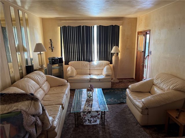 3015 Maryland Ave, N Versailles, PA 15137