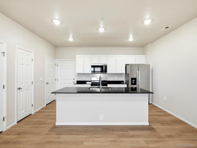 1594 Riverplace Dr 2, Windsor, CO 80550