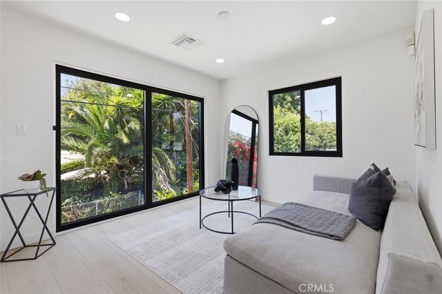 11613 Mcdonald, Culver City, CA 90230