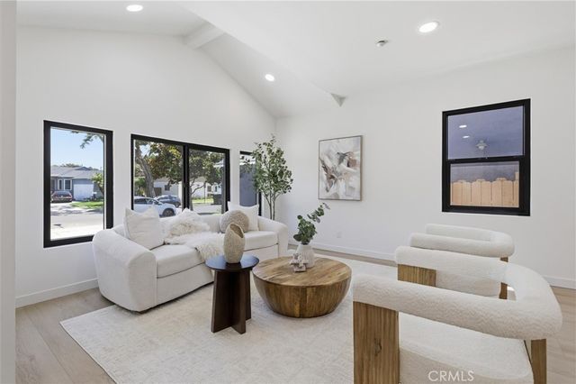 11613 Mcdonald, Culver City, CA 90230