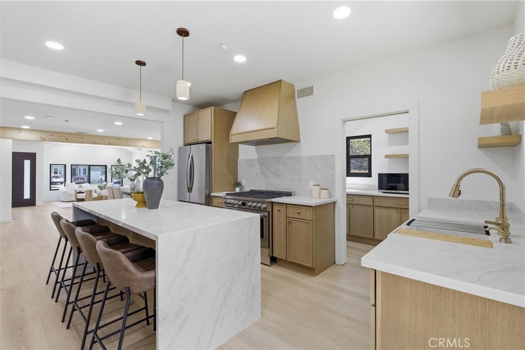 11613 Mcdonald, Culver City, CA 90230