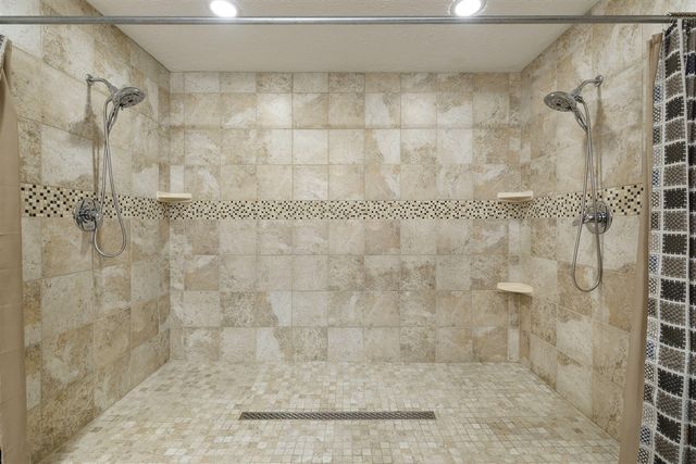 8047 Kraft Avenue, Caledonia, MI 49316