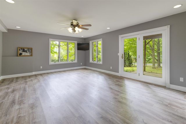 8047 Kraft Avenue, Caledonia, MI 49316