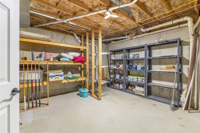 8047 Kraft Avenue, Caledonia, MI 49316