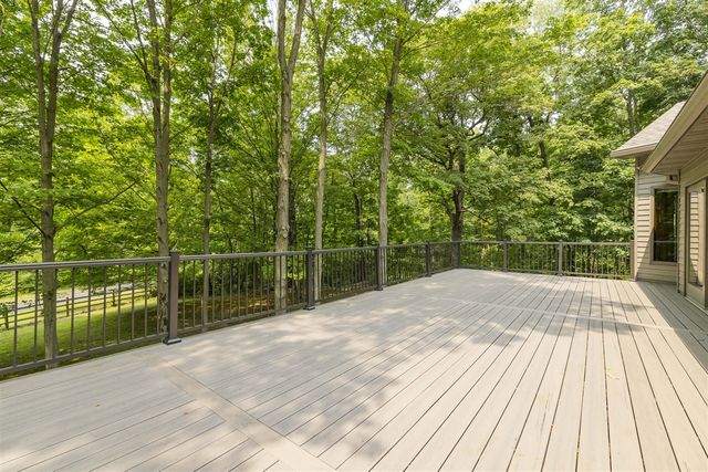 8047 Kraft Avenue, Caledonia, MI 49316
