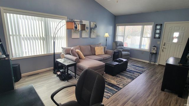 2260 Whitetail Run Street, Warsaw, IN 46582