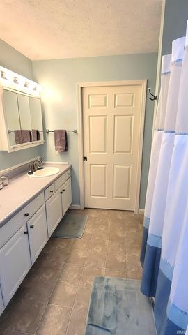 2260 Whitetail Run Street, Warsaw, IN 46582