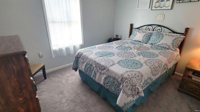 2260 Whitetail Run Street, Warsaw, IN 46582