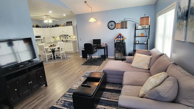 2260 Whitetail Run Street, Warsaw, IN 46582