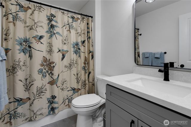 2220 202nd Avenue SW, Lakebay, WA 98349