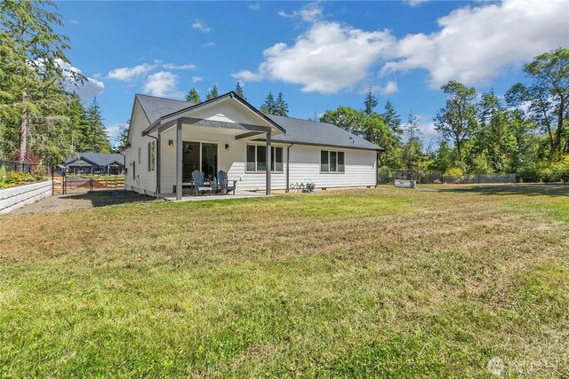 2220 202nd Avenue SW, Lakebay, WA 98349