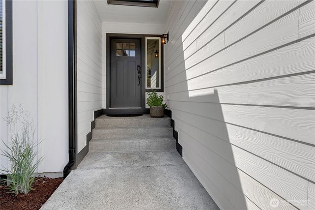 2220 202nd Avenue SW, Lakebay, WA 98349