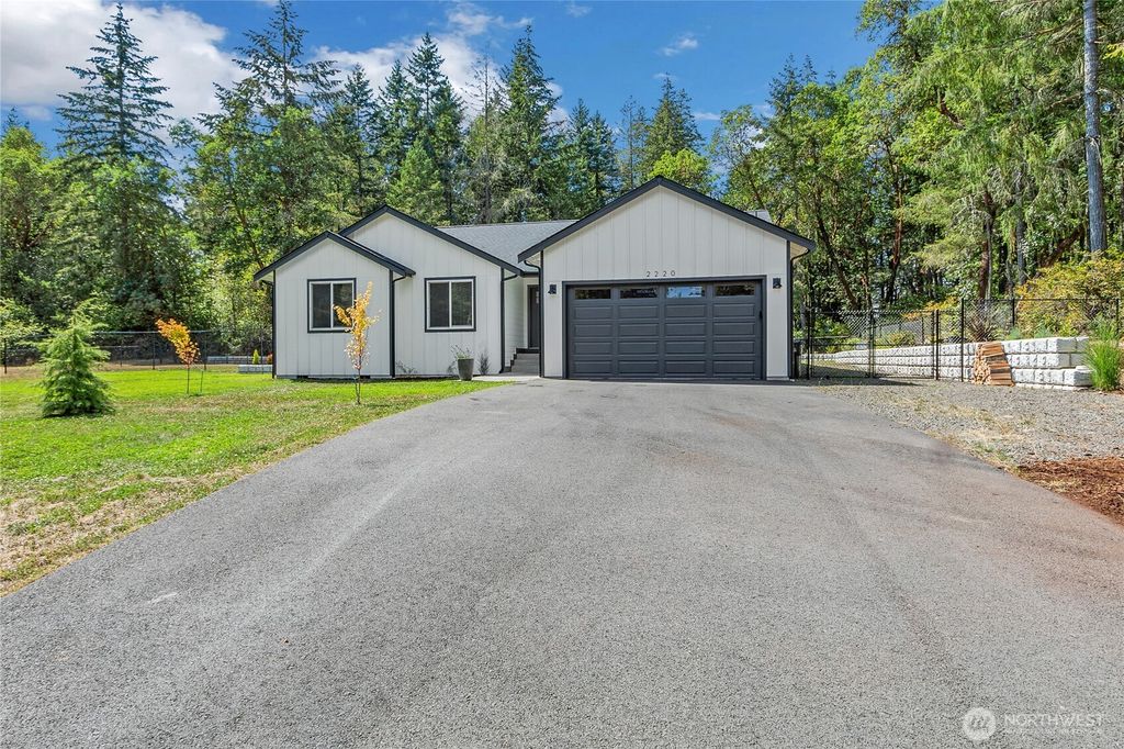 2220 202nd Avenue SW, Lakebay, WA 98349