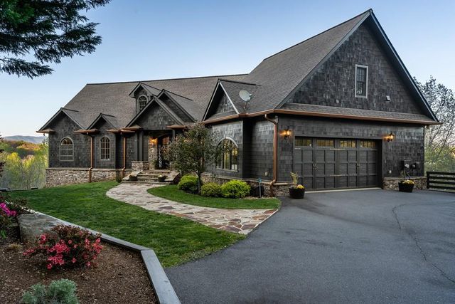 4431 Furman Gribble Road, Young Harris, GA 30582