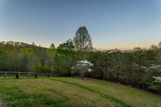 4431 Furman Gribble Road, Young Harris, GA 30582