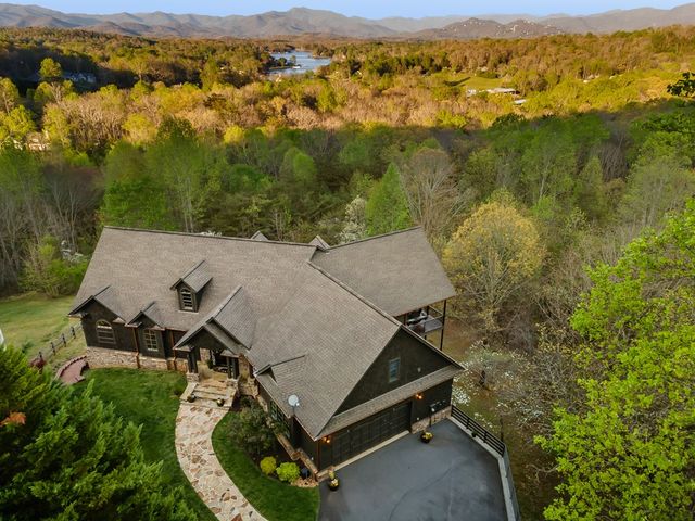4431 Furman Gribble Road, Young Harris, GA 30582