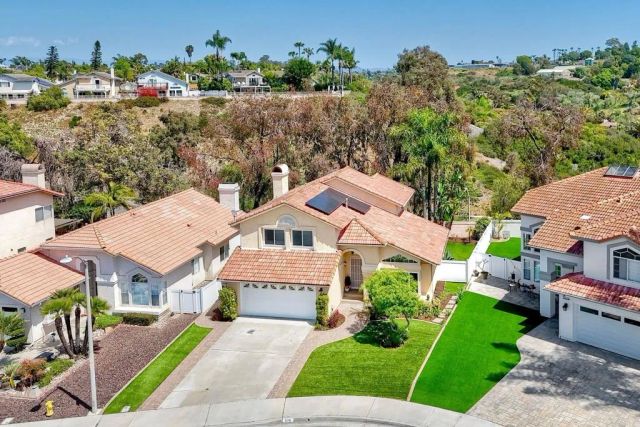 2116 Wedgewood Drive, Oceanside, CA 92056