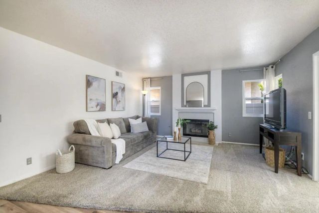 2116 Wedgewood Drive, Oceanside, CA 92056