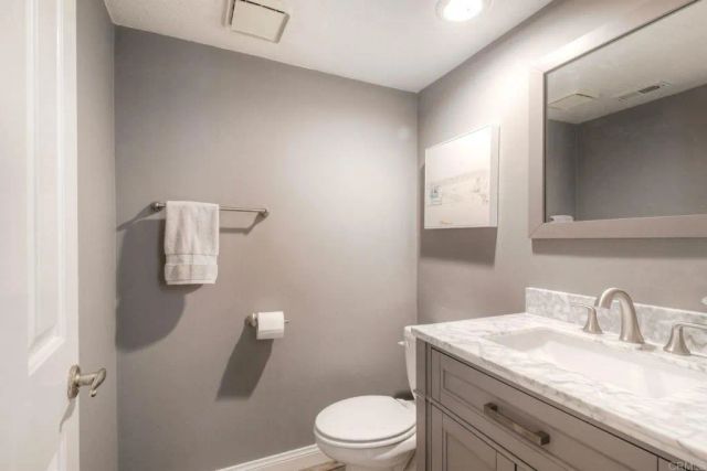 2116 Wedgewood Drive, Oceanside, CA 92056