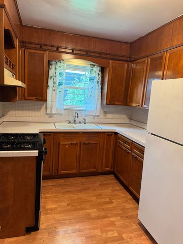 805 Main Street, Hobart, IN 46342