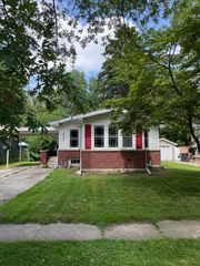 805 Main Street, Hobart, IN 46342