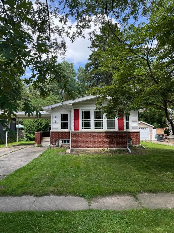 805 Main Street, Hobart, IN 46342