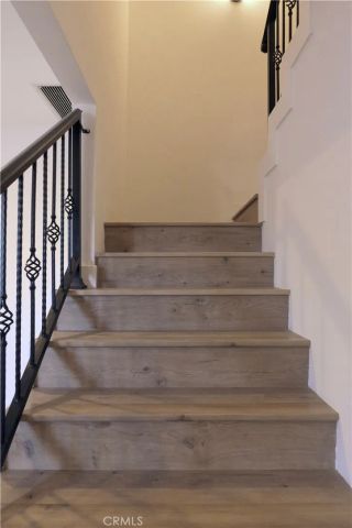 7300 Lennox, Van Nuys, CA 91405