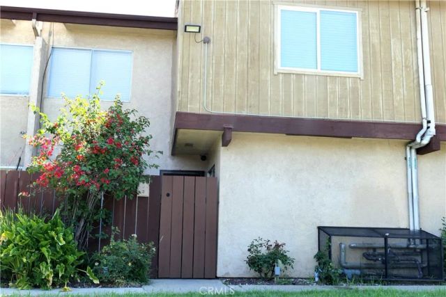 7300 Lennox, Van Nuys, CA 91405