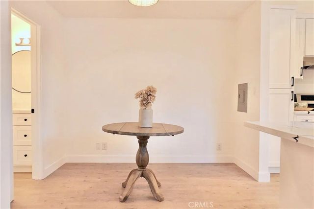 7300 Lennox, Van Nuys, CA 91405