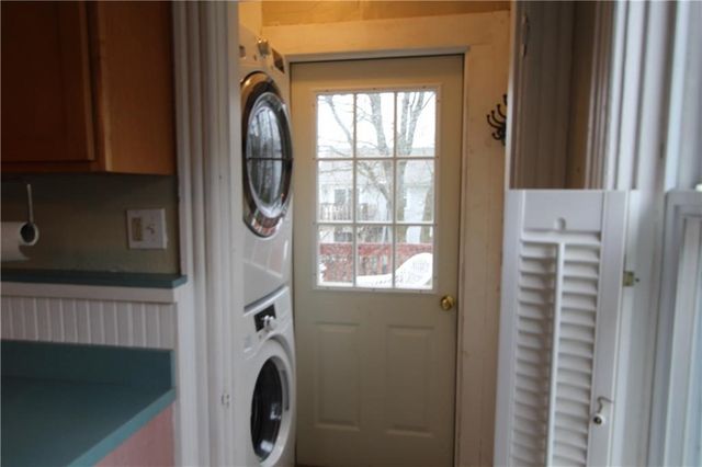 28 Mcallister Street 2, Newport, RI 02840