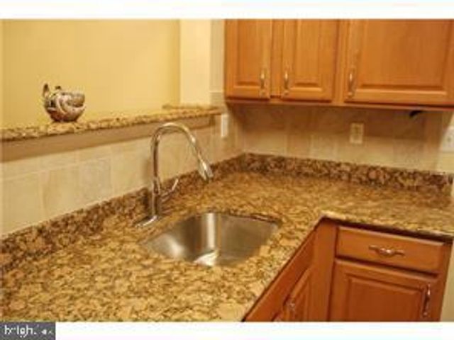 49 HEATH CT, Pennington, NJ 08534