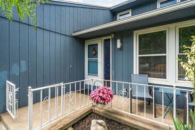 1953 Andover Drive, Ypsilanti, MI 48198