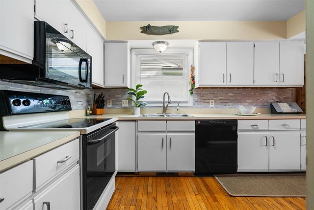 1953 Andover Drive, Ypsilanti, MI 48198