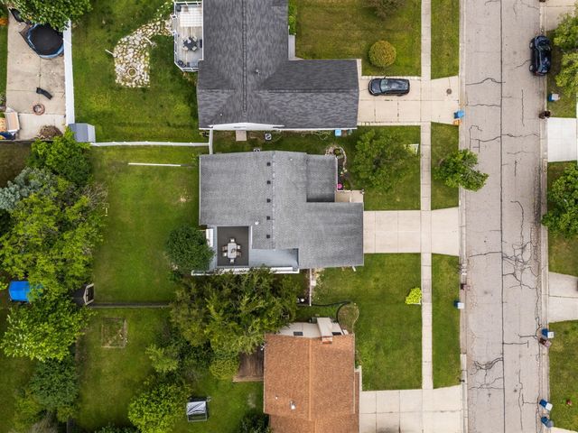 1953 Andover Drive, Ypsilanti, MI 48198