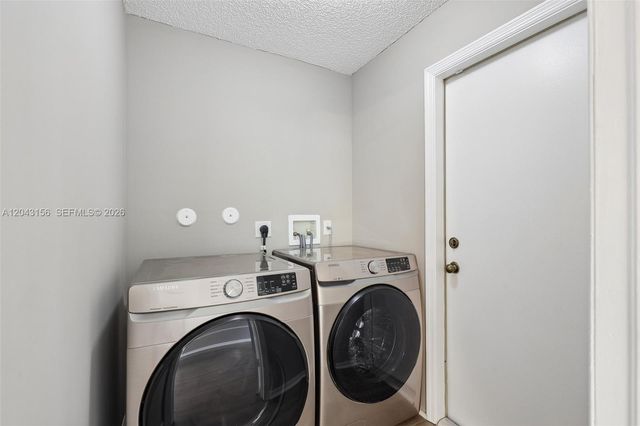 2162 NW 77th Terrace, Pembroke Pines, FL 33024