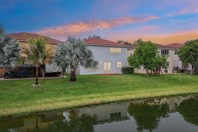 2162 NW 77th Terrace, Pembroke Pines, FL 33024