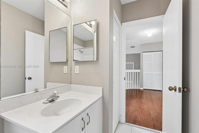 2162 NW 77th Terrace, Pembroke Pines, FL 33024