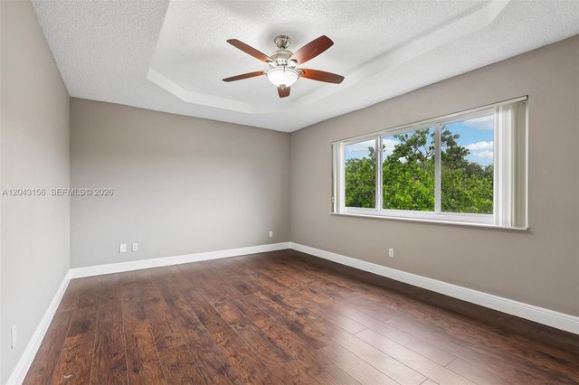 2162 NW 77th Terrace, Pembroke Pines, FL 33024