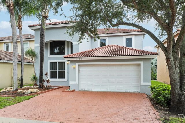 2162 NW 77th Terrace, Pembroke Pines, FL 33024