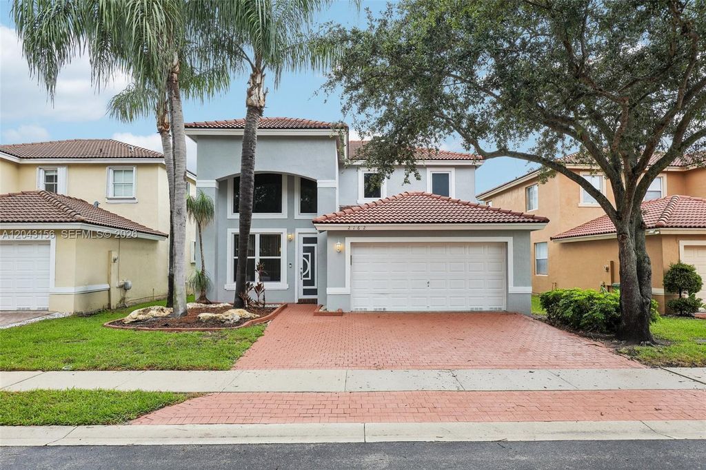 2162 NW 77th Terrace, Pembroke Pines, FL 33024
