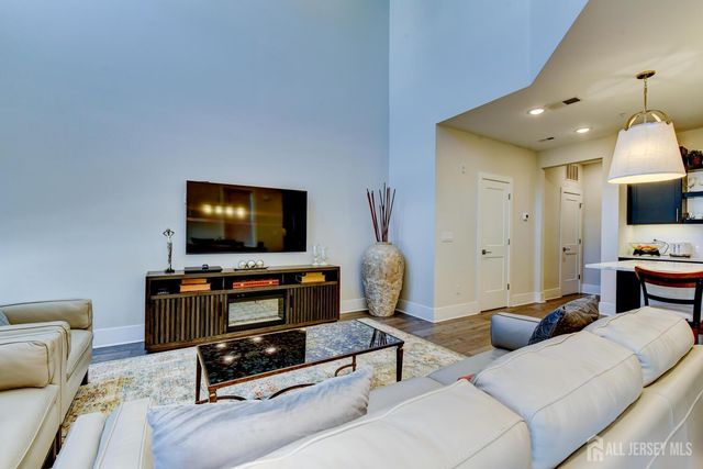 736 station Road, Dunellen, NJ 08812