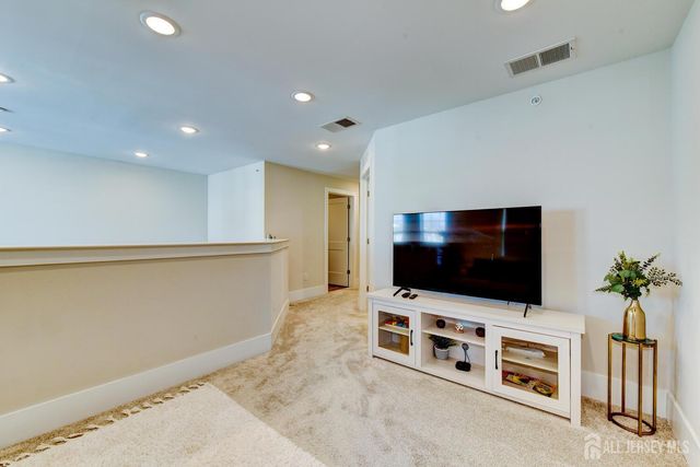 736 station Road, Dunellen, NJ 08812