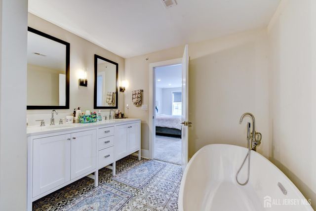 736 station Road, Dunellen, NJ 08812